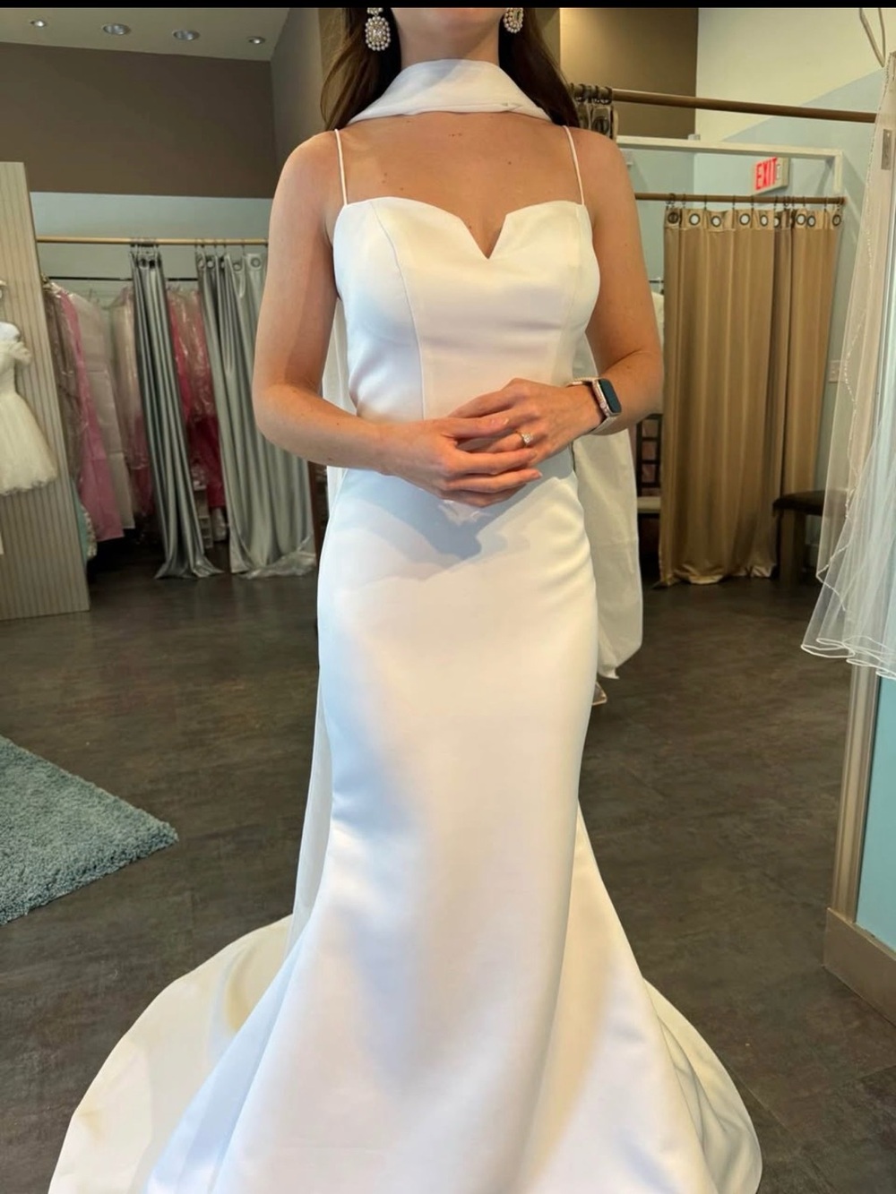 Minimalist White Spaghetti-Strap Mermaid Wedding Gown
